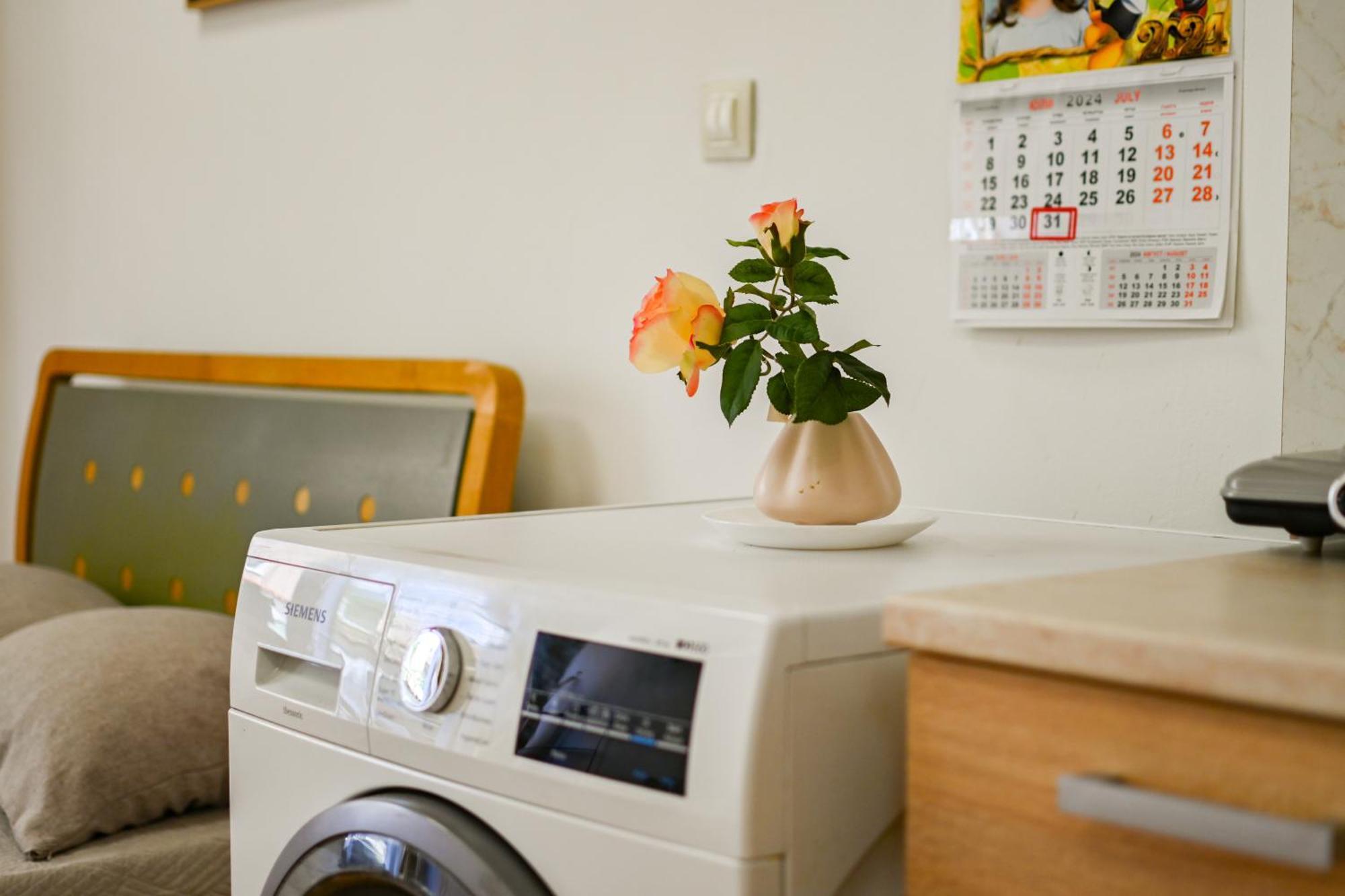 Cozy Apartment In Central โซเฟีย ภายนอก รูปภาพ